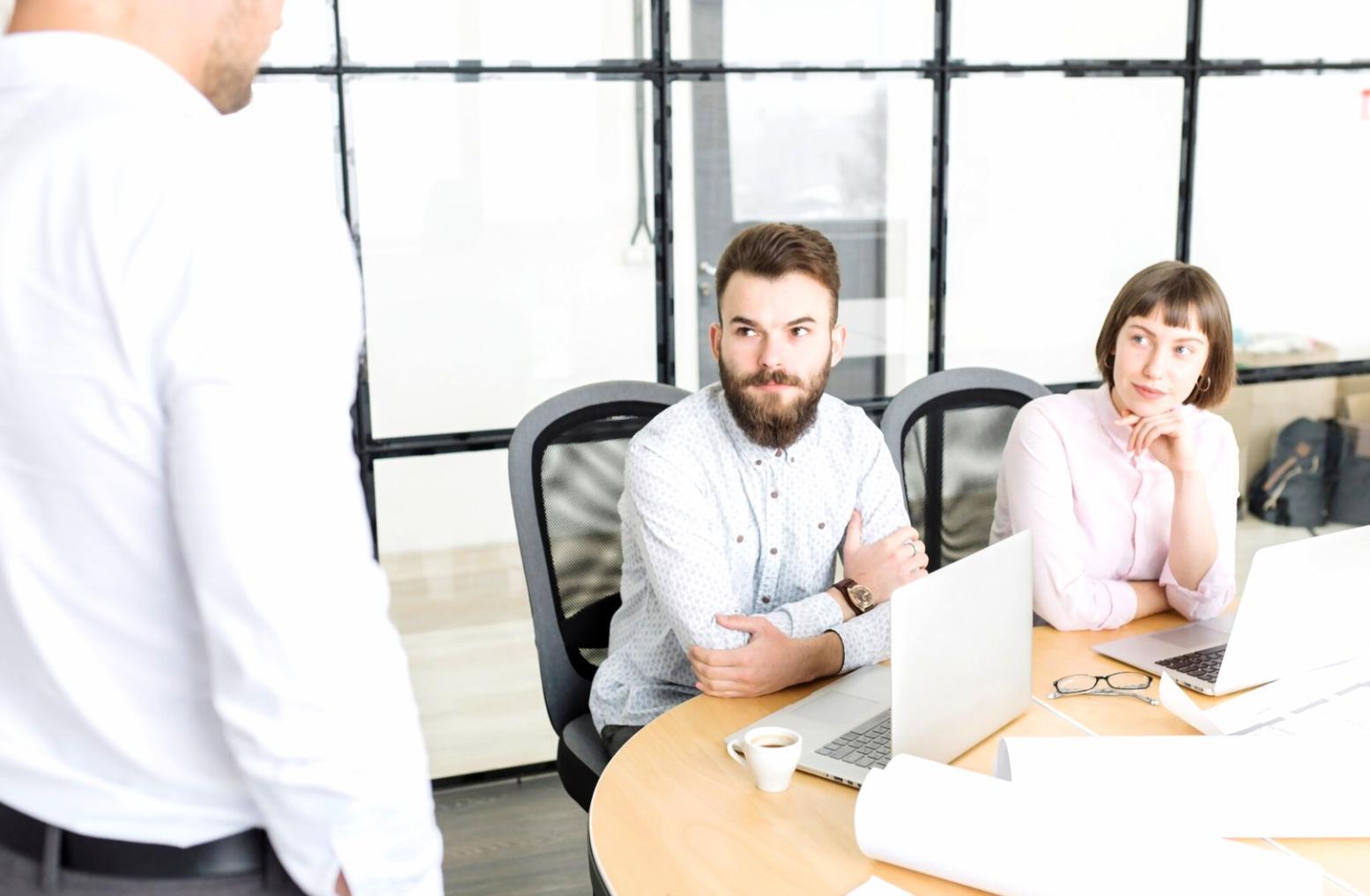 Espacio de análisis técnico profesional en linkmeshportal con herramientas y gráficos de trading